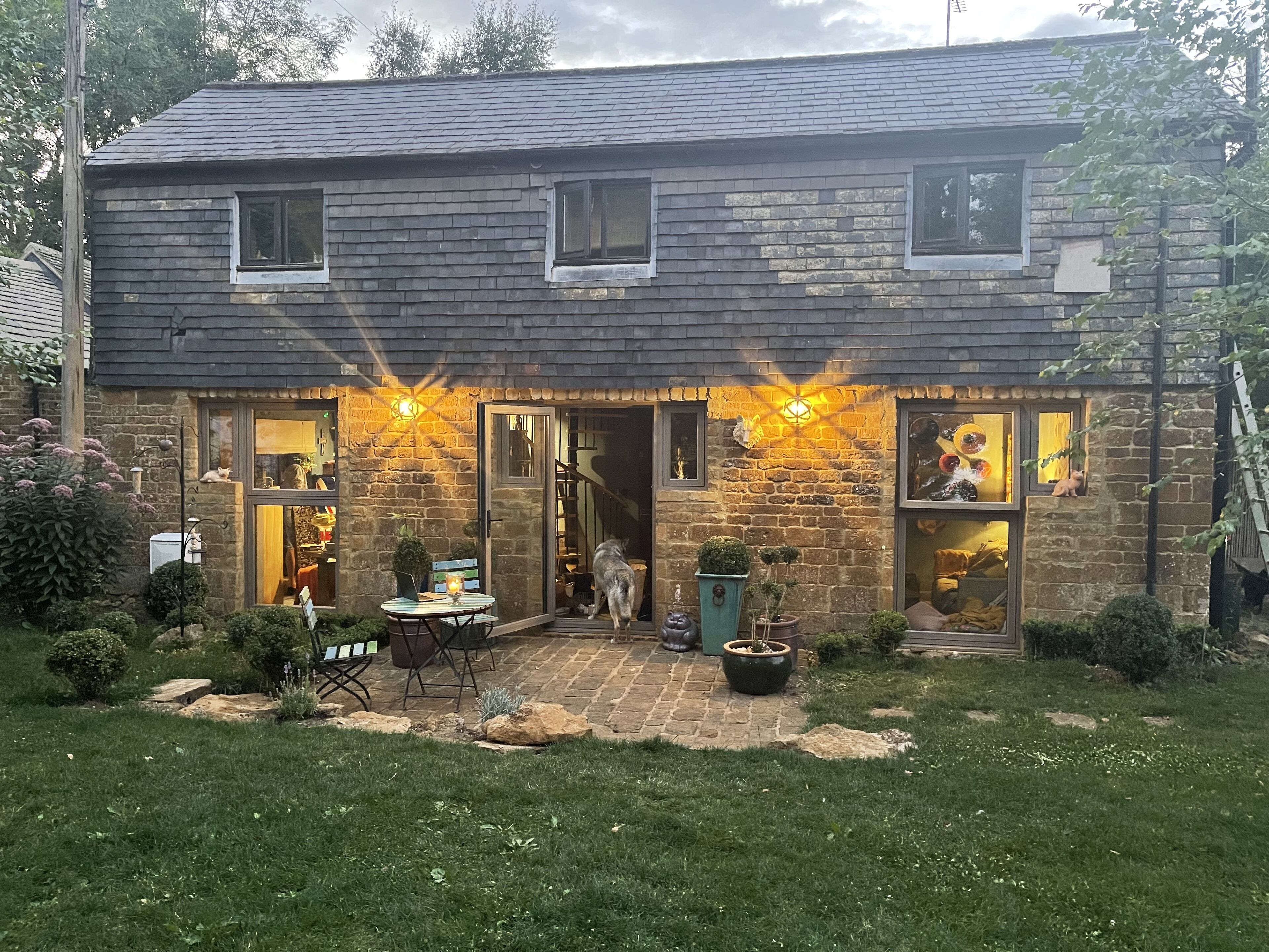 The Little House in Cotswolds - a  little bit of luxury