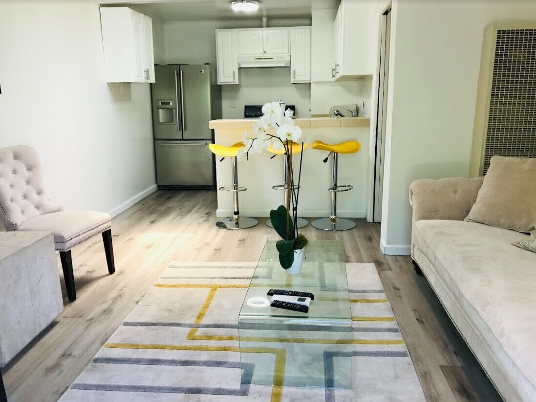 Cozy 2Bd Guest House in Beverly Hills