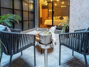 Luxury Room, Courtyard View | Terrace/patio - Hotel Patio Santiago (Querétaro)