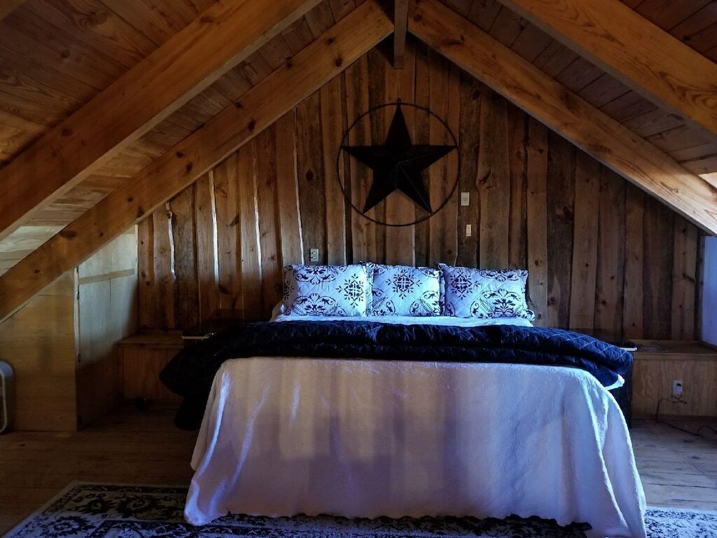 Cora's Main Log Cabin