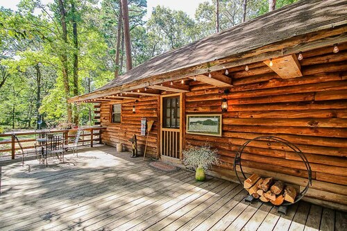Cora's Main Log Cabin