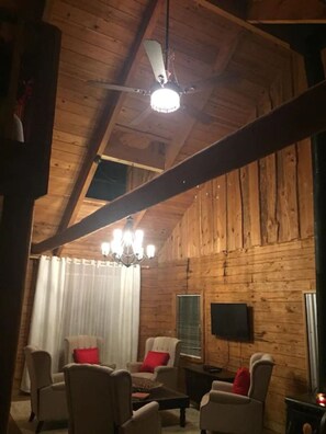 Interior - Cora's Main Log Cabin (Tyler)
