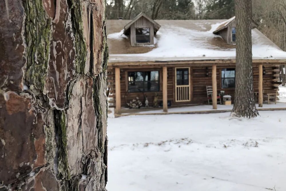 Cora's Main Log Cabin