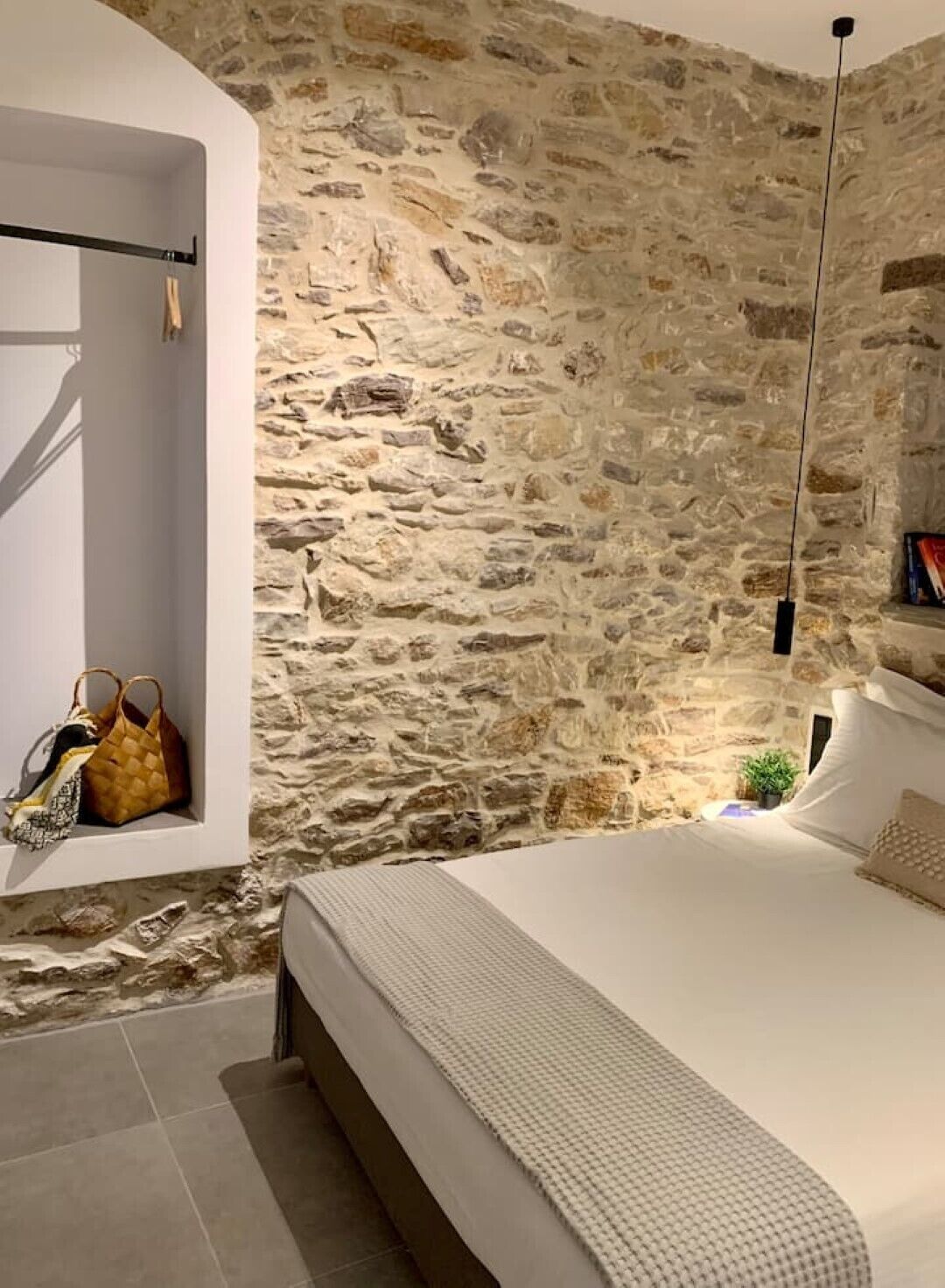 2 slaapkamers, een bureau, een strijkplank/strijkijzer, gratis wifi