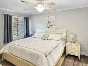 2 chambres, fer et planche Ă repasser, Wi-Fi gratuit, draps fournis