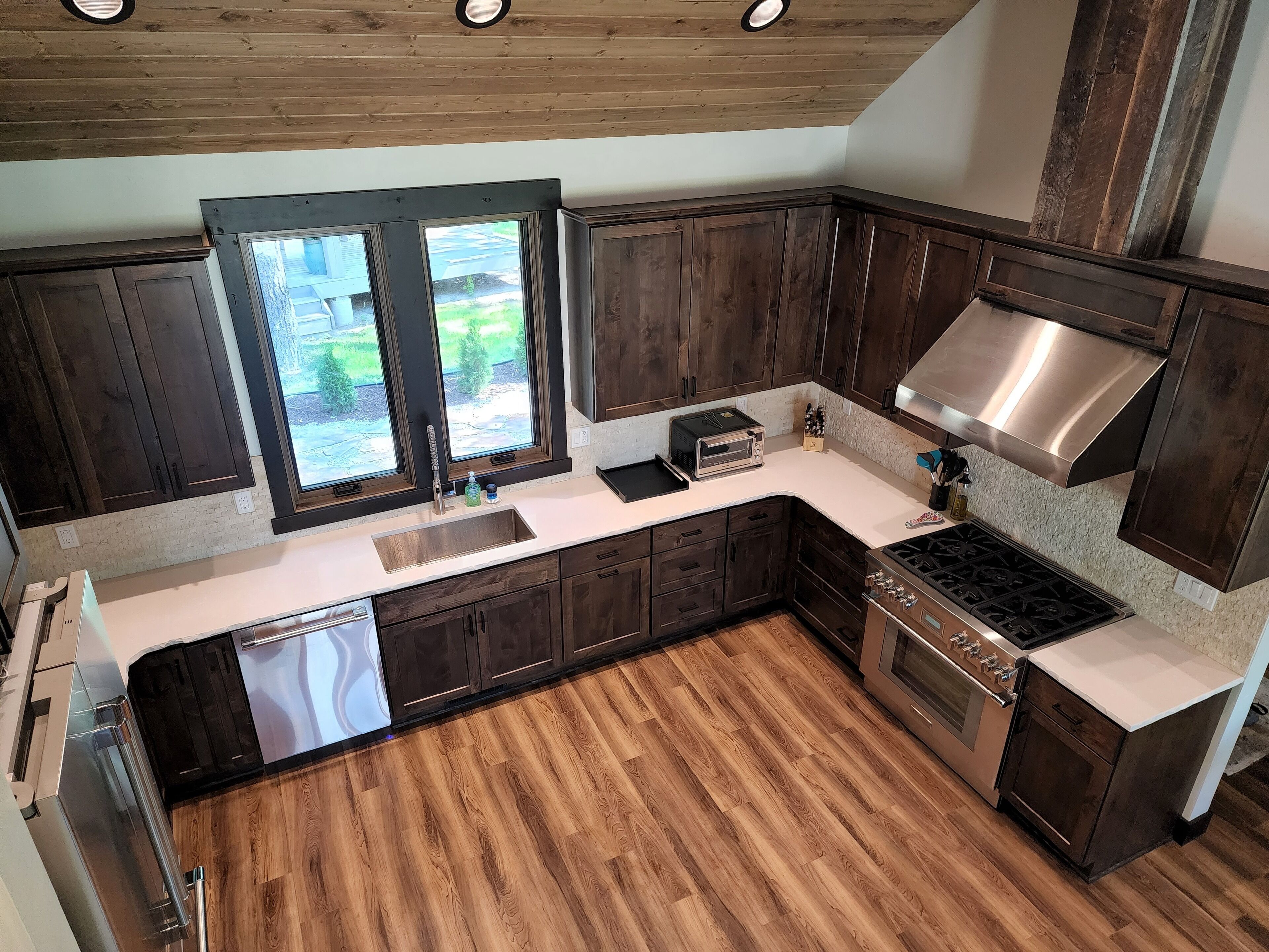 New Dover Bay Vacation home - Big Time!