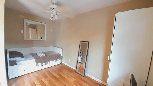 1 室のベッドルーム