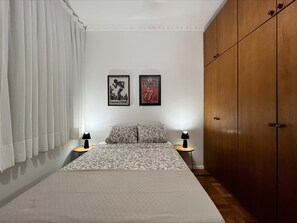 2 chambres, fer et planche Ă repasser, Wi-Fi gratuit, draps fournis