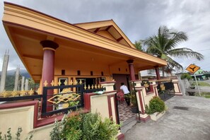 Gambar tidak terklasifikasi, 4 dari 13, tombol