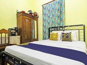 Room - OYO Homes 91149 Desa Wisata Nangelasari (Nangelasari)