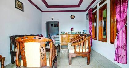 OYO 91242 Desa Wisata Cibuntu Kuningan Syariah