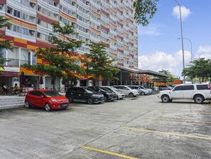 View from property - OYO 91045 Tower Mahakam By Toha Room (Cikarang)