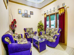 Lobby - OYO 91089 Desa Wisata Air Terjun Way Kalam Syariah (Kalianda)