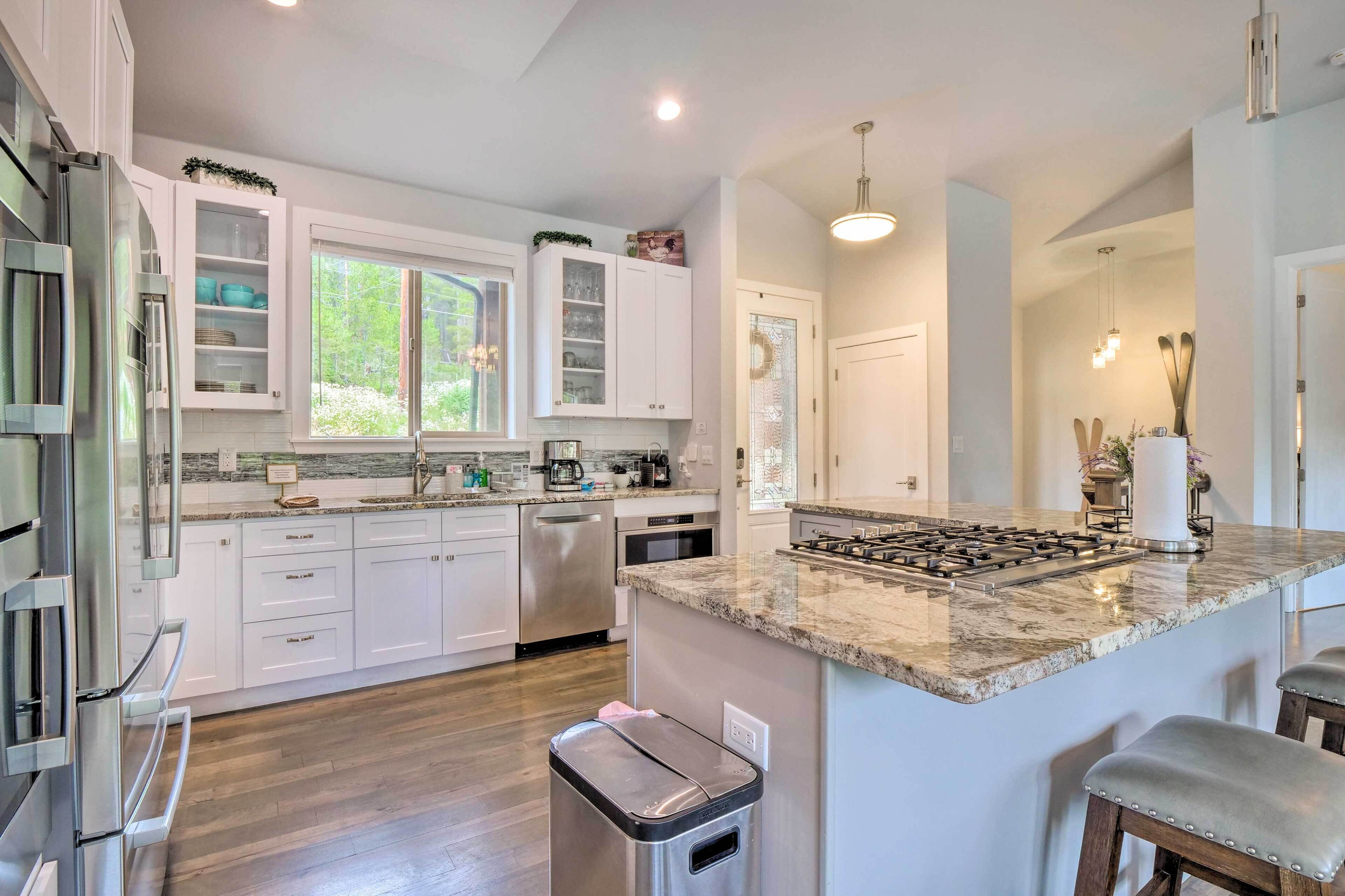 Dazzling Breckenridge Home w/ Private Hot Tub