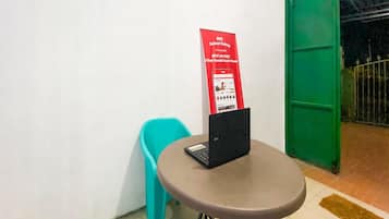 Tempat makan outdoor