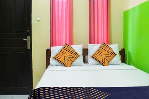 Room - Spot ON 91227 Al Bayt Syariah Guest House (Kupang)