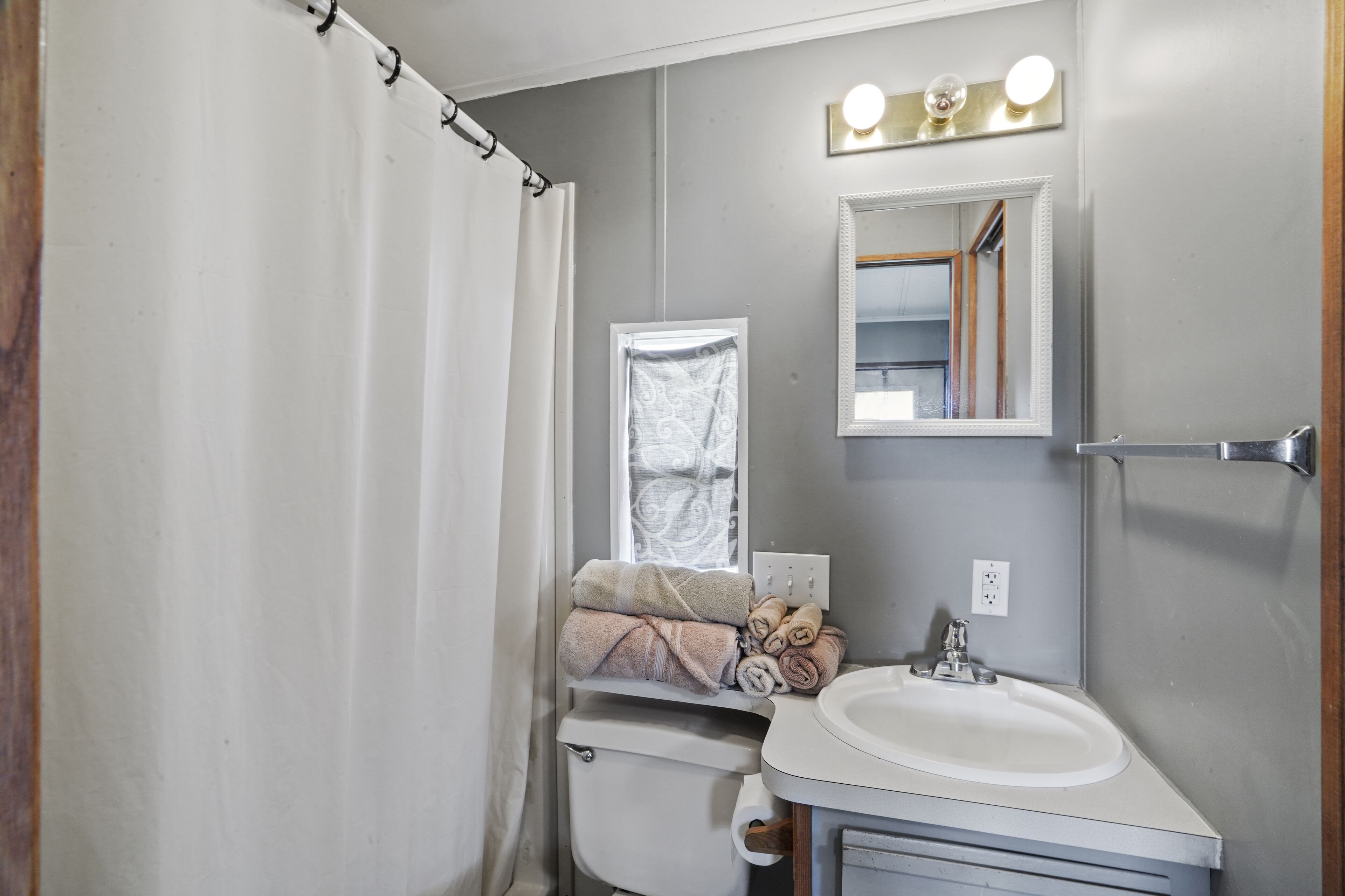 Cozy tiny house near Darlington Raceway in South Carolina