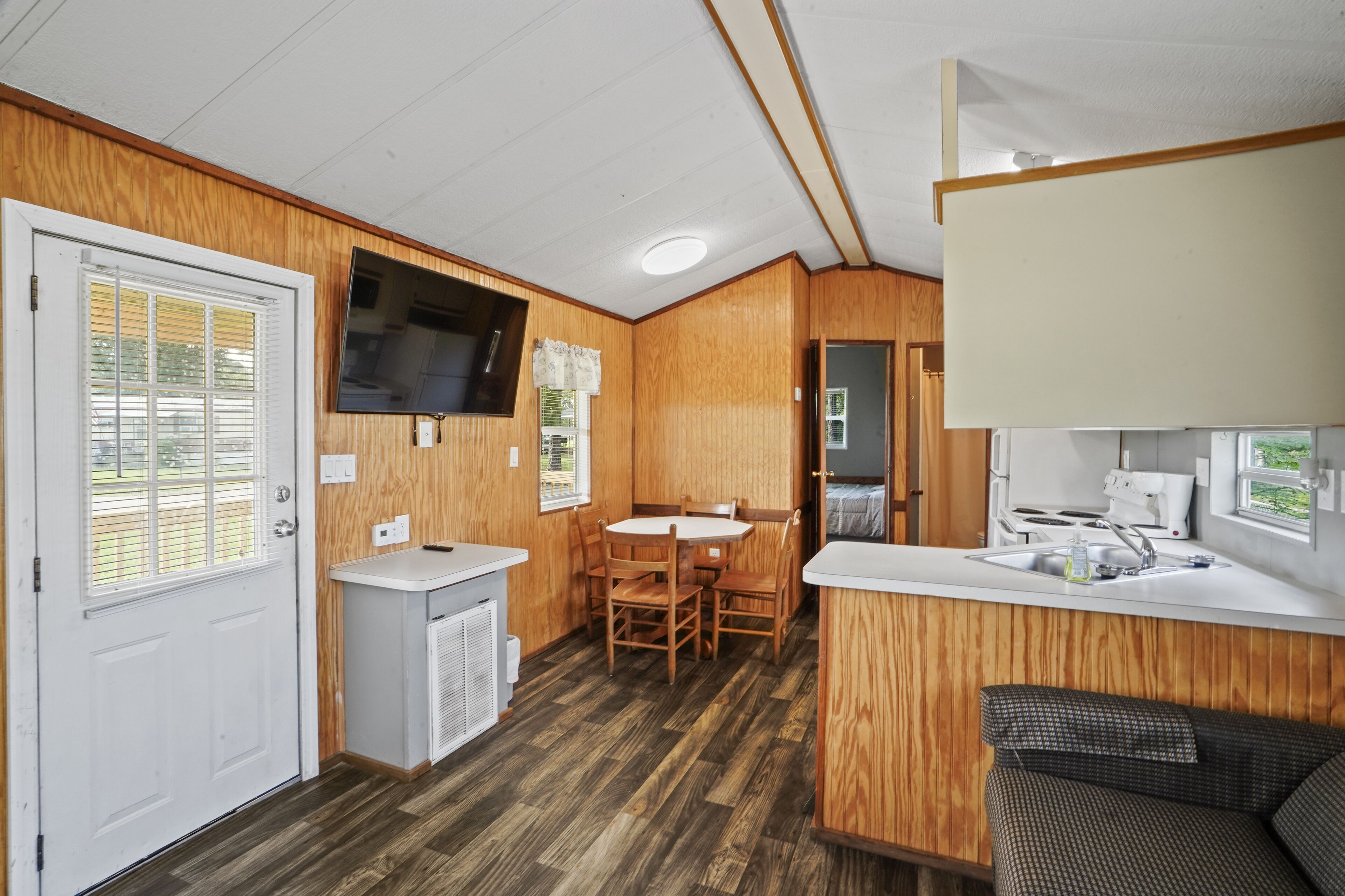 Cozy tiny house near Darlington Raceway in South Carolina