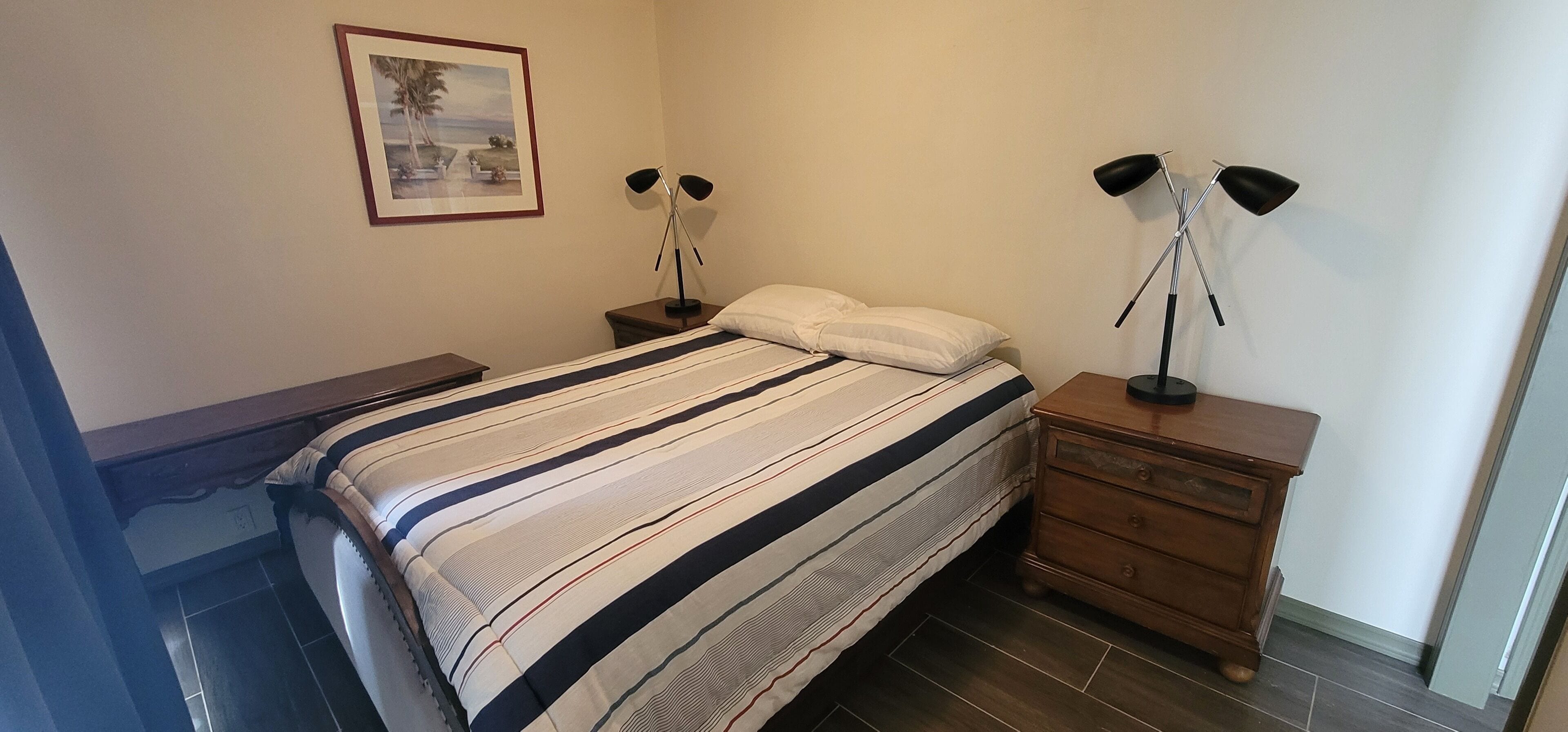 Surf Views Casa Verde Jacuzzi Cottage, wineries, breweries Restaurants Beach 