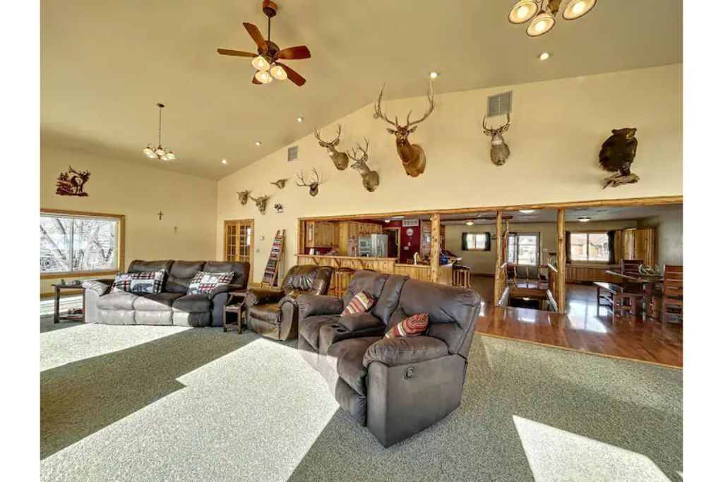 Ready for guests with or w/o horse,utv,snowmachine