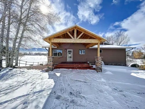 Outstanding Mtn View, 5 bdr sleeps 11, 4400sqft