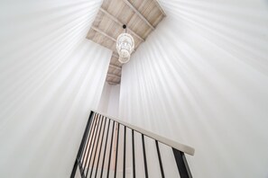 Interior - Porters Gate 19 | Near Ocean - Located in Tropical Reeds Bay with House Cleaning Included (Porters)