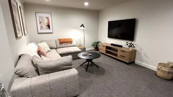 TV connectée, jeux vidéo, médiathÚque