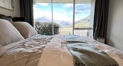 Luxury 3 Bedroom Townhouse With Panoramic Views 6Minute Walk To Town