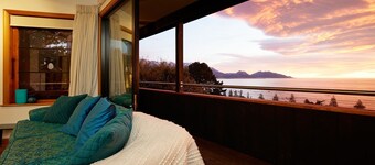 Room With a View - The Gallery - panoramic sea and mountain views