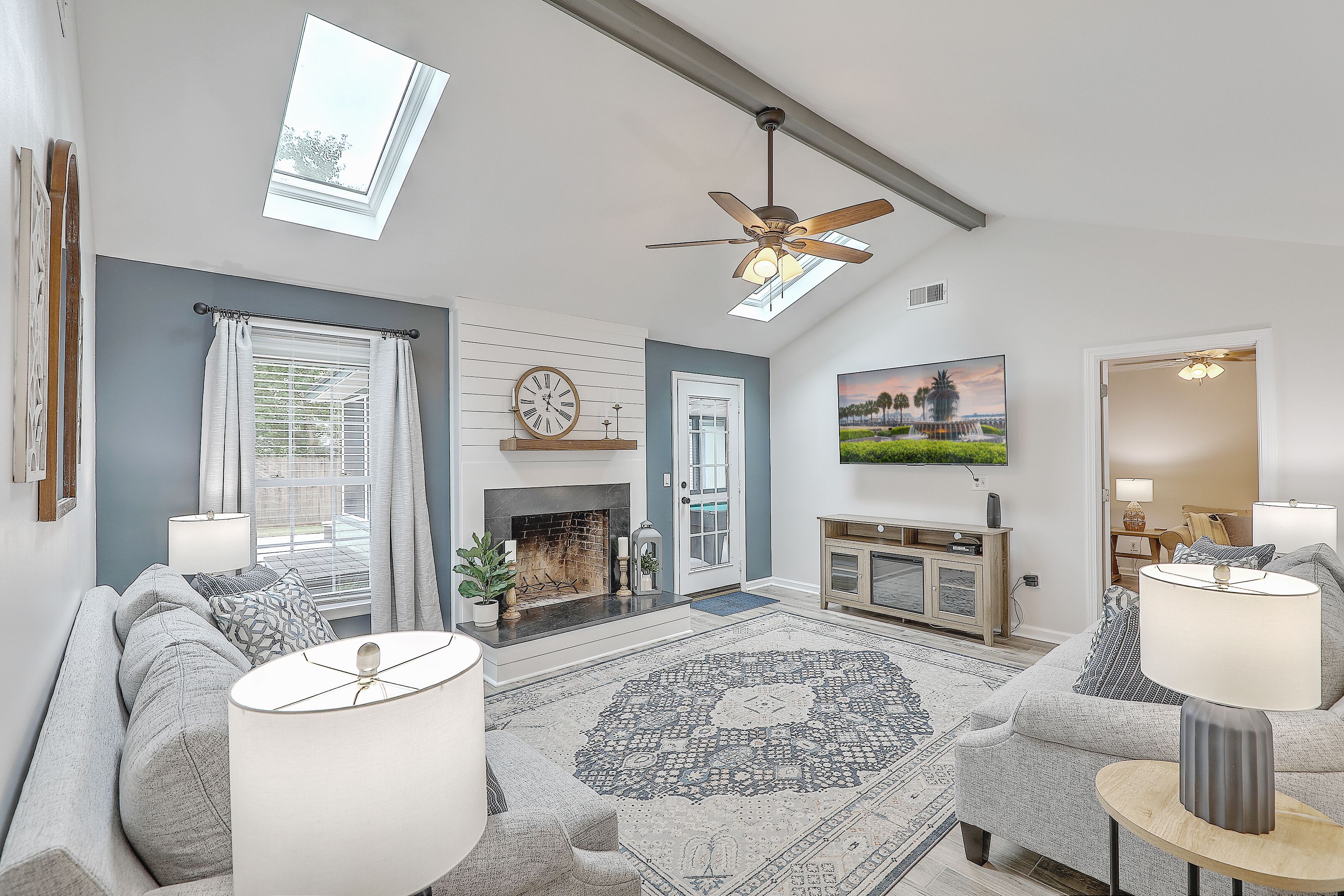 3br pool/xbox/games in Sumrville - 25min 2 Downtown Charleston