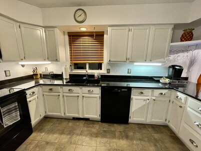 Beautiful Riverfront Townhome,
Steps to Historic Downtown Stowe