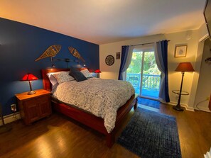 2 soverom, skrivebord, strykejern/-brett og wi-fi (inkludert)