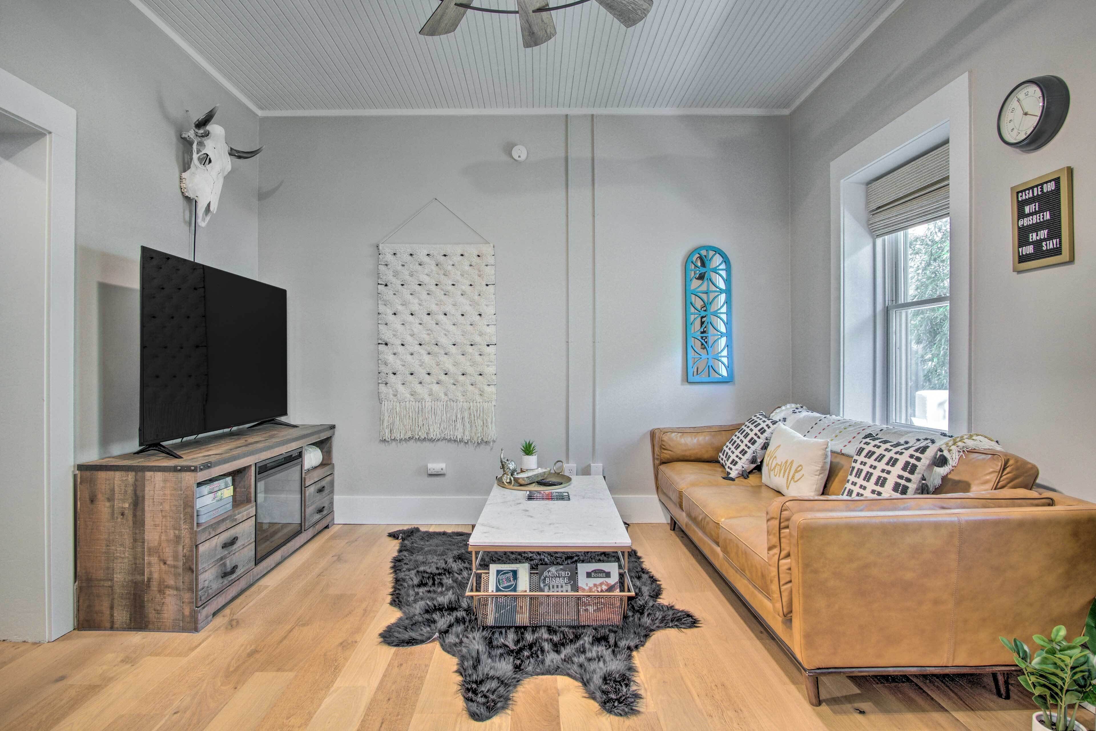 ‘Casa de Oro’ Bisbee Gem: Walk to Main Street