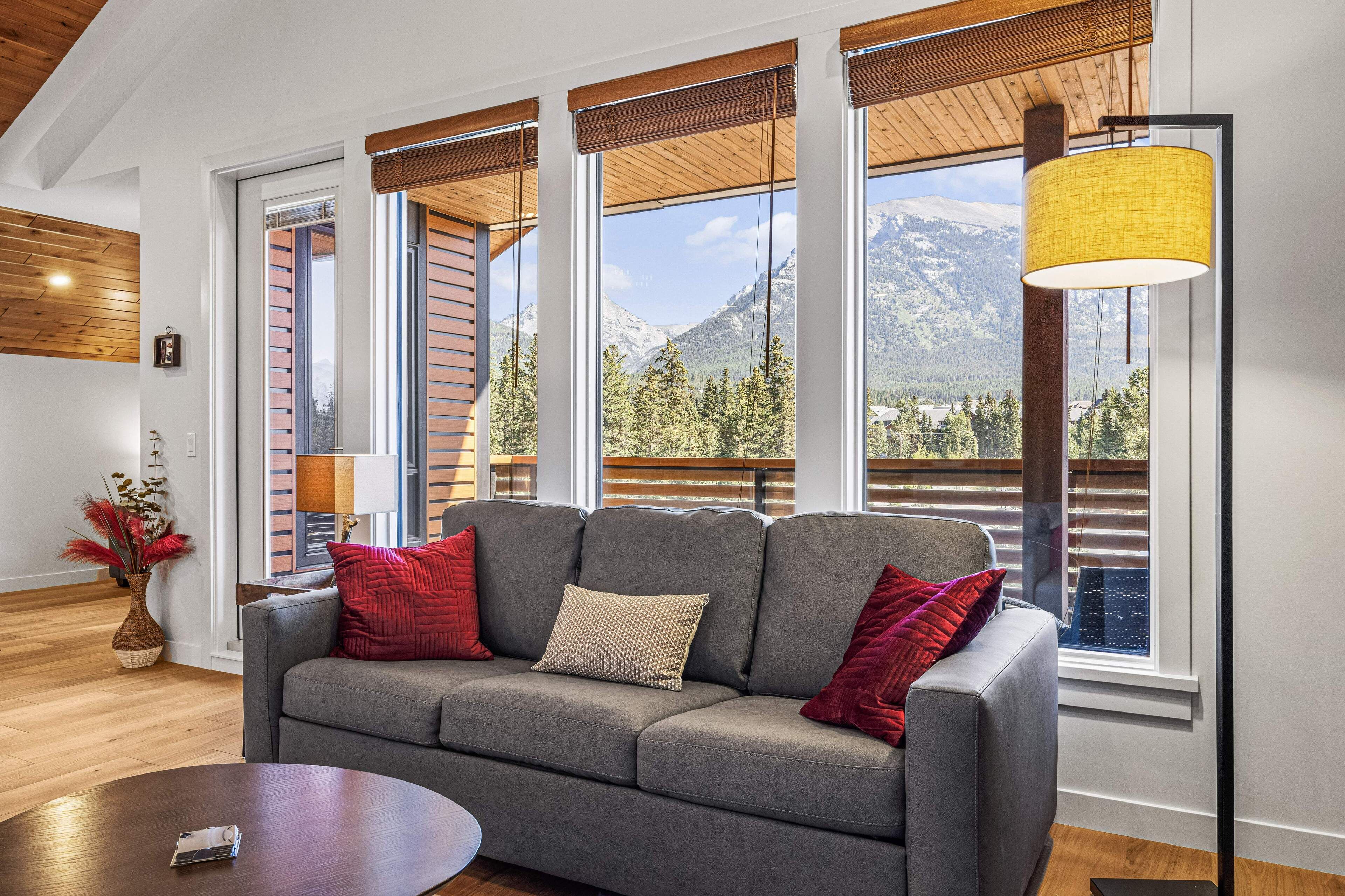 303B - One Bedroom Penthouse Condo by Spring Creek Vacations