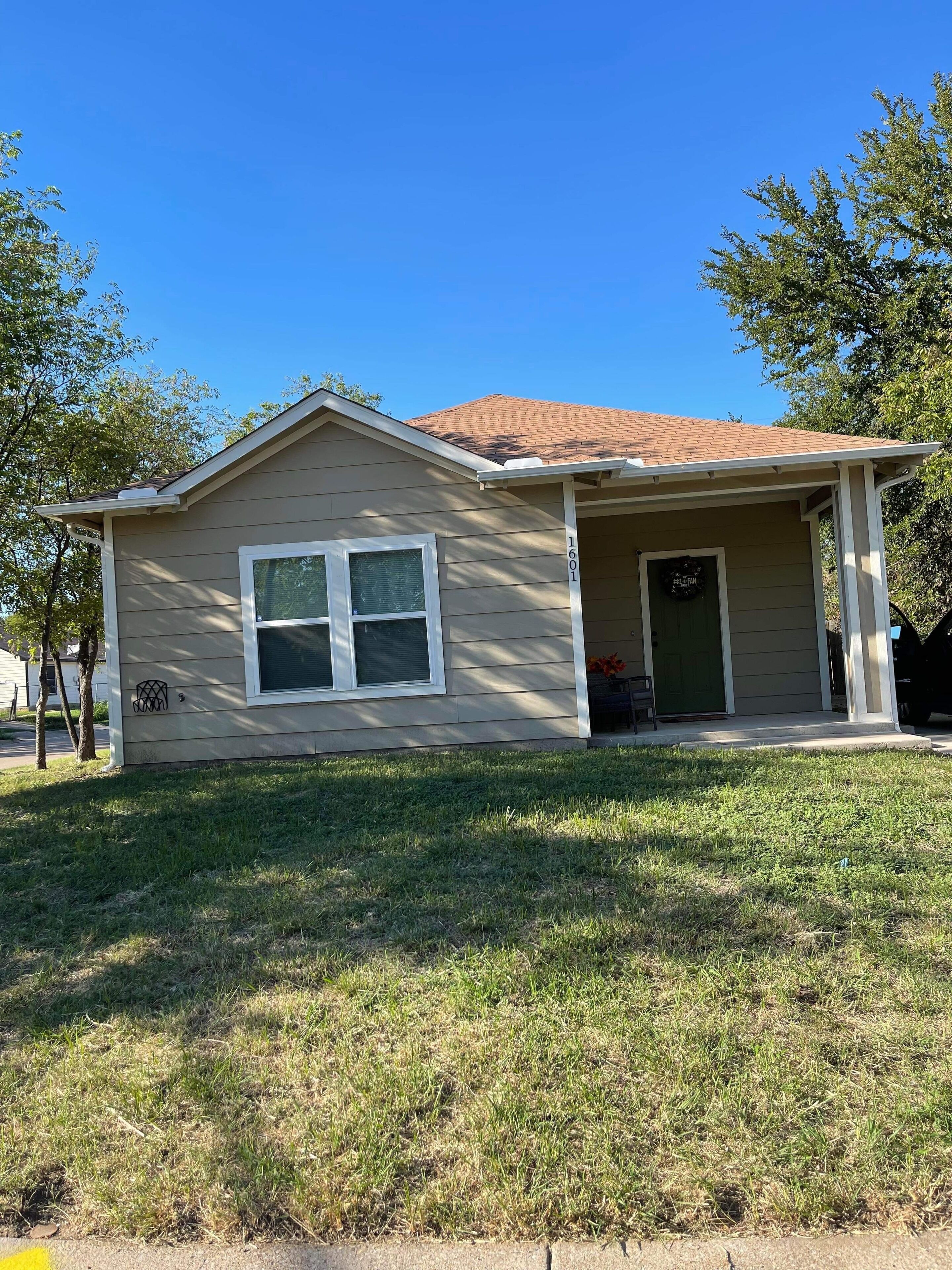 Great family home 10 minutes from downtown