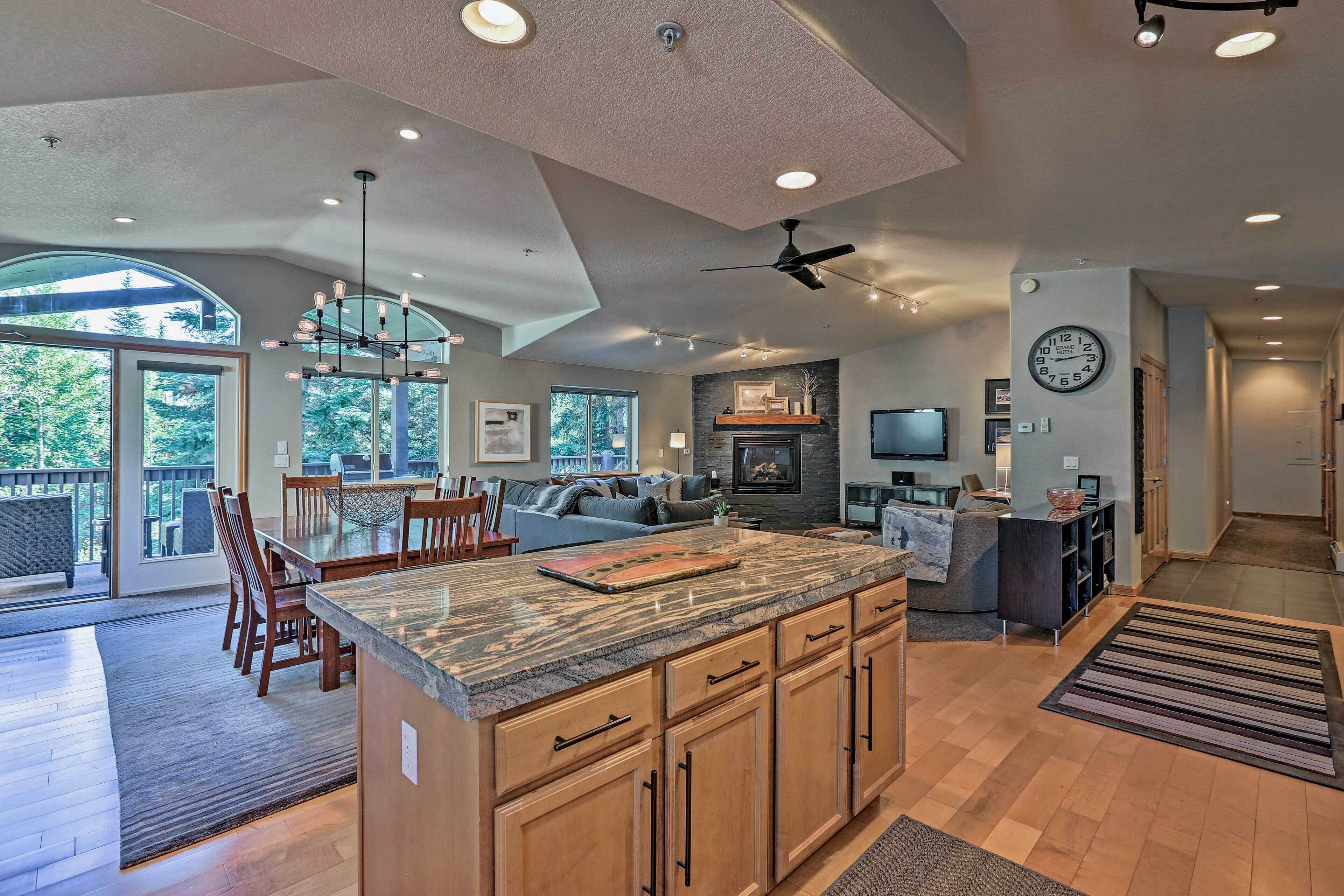 Modern Frisco Condo ~ 1 Block to Main Street!