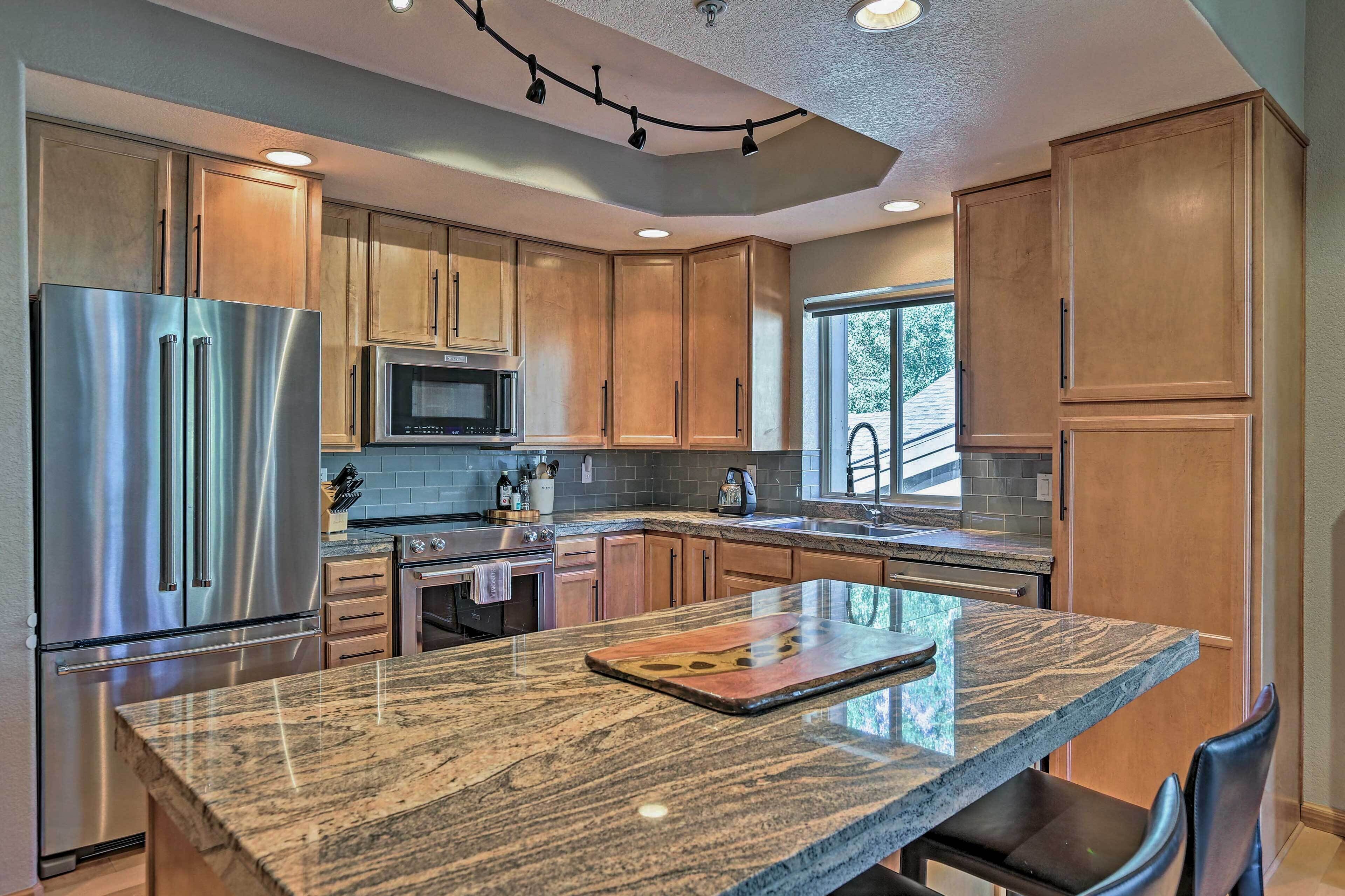 Modern Frisco Condo ~ 1 Block to Main Street!