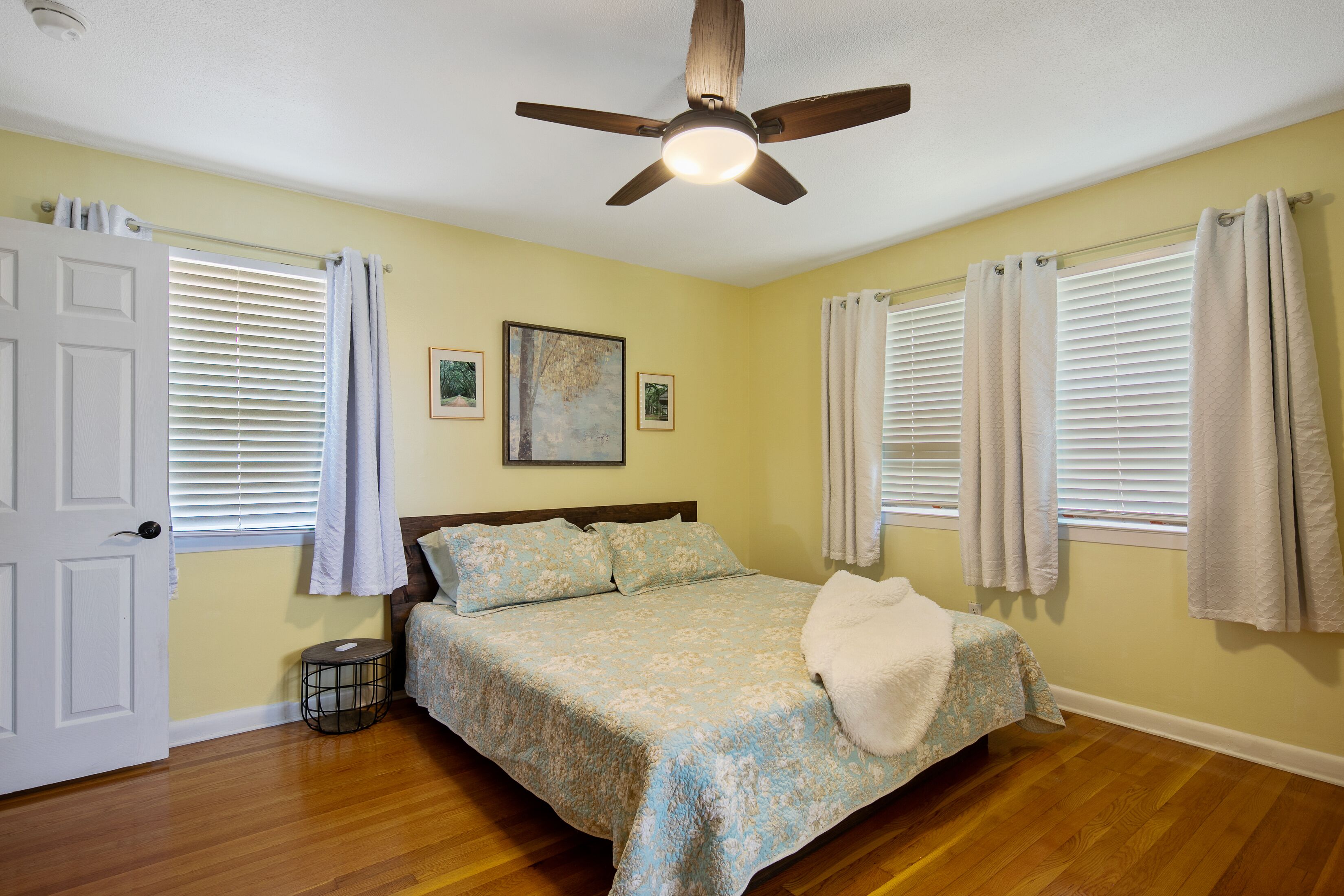 Cozy retreat with all the comforts of home!