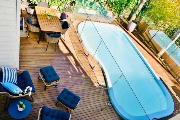 Outdoor pool, a heated pool