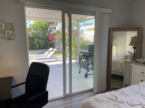 2 slaapkamers, een bureau, een strijkplank/strijkijzer, wifi