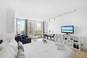 Iron/ironing board, WiFi, bed sheets - Waikiki Studio – Steps from the Beach! (Honolulu)