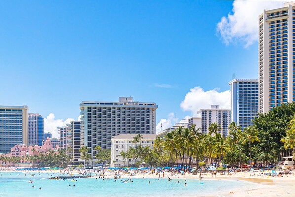Beach - Waikiki Studio – Steps from the Beach! (Honolulu)