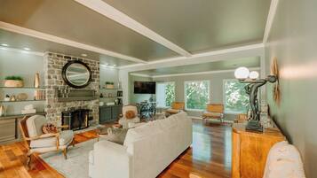 Smart TV, fireplace, books