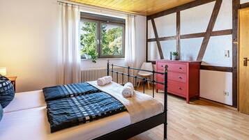 1 chambre, fer et planche à repasser, accès au Wi-Fi (inclus)