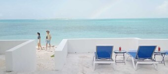 960 Sq. ft  Beach  Front Villa located in Steventon, Exuma,  Bahamas .