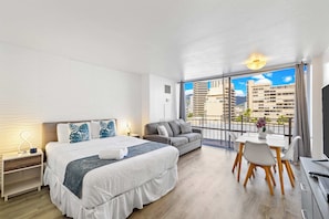 Bügeleisen/Bügelbrett, WLAN, Bettwäsche