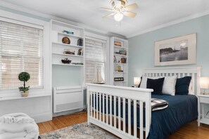 Unclassified image, 2 of 50, button