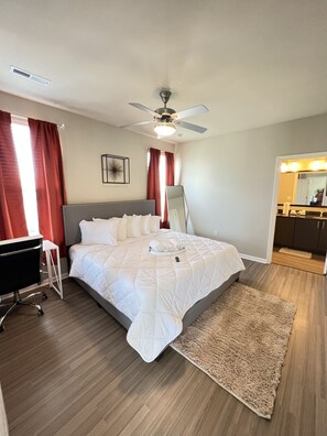 2 camere, una scrivania, Wi-Fi gratuito, lenzuola