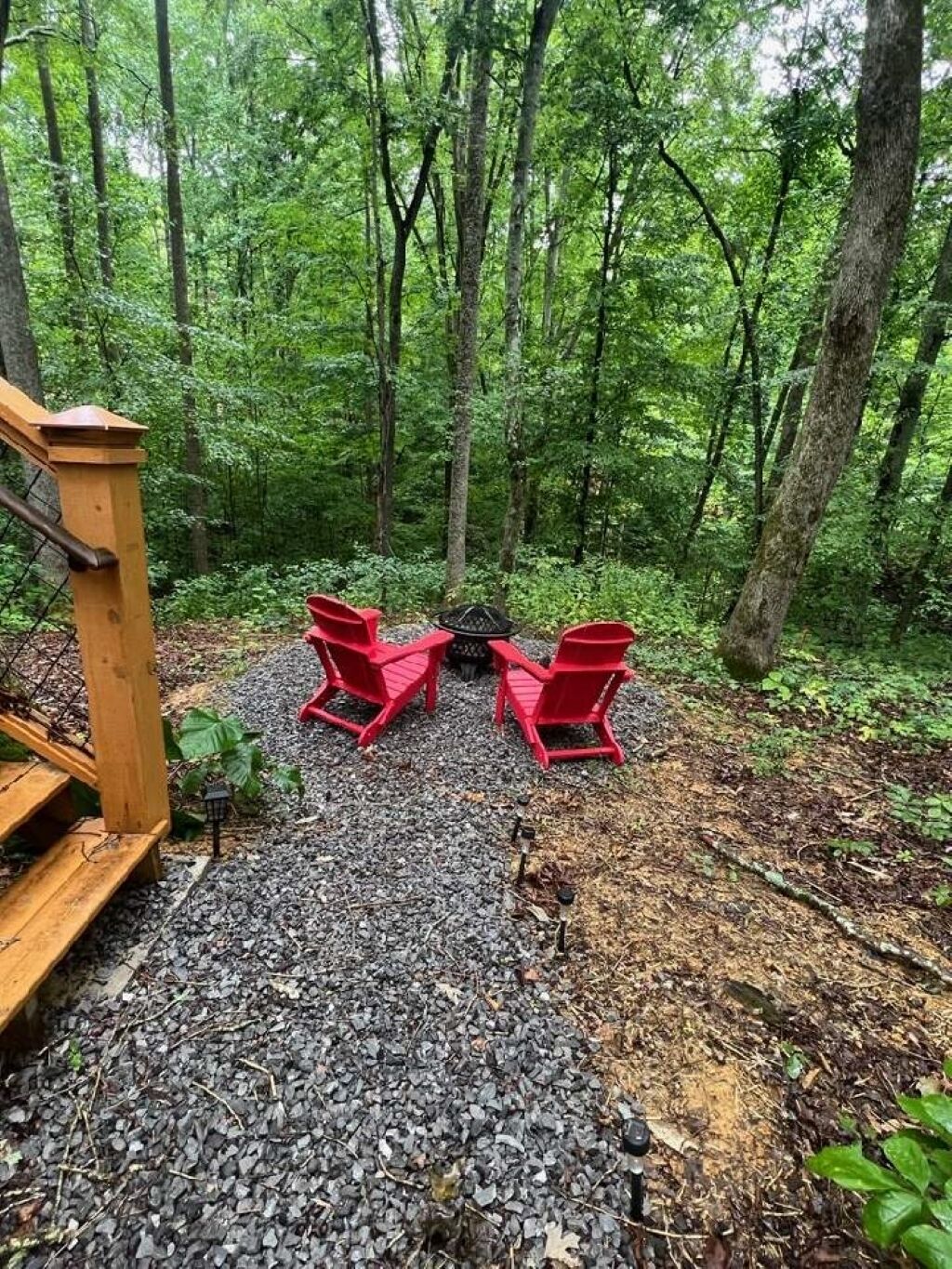 Beautiful 1 bedroom cabin with hot tub