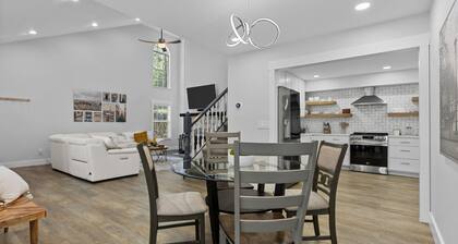 Pinehurst Perfection - Luxury Golf retreat Near Village and Courses